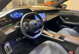 UTILISÉ 308 2023 INTÉRIEUR NOIR - Product Image 2