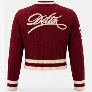Cardigan court Delta DST Mahroon personnalisé pour sororité, OEM ODM, pull en tricot torsadé boutonné brodé 100 % coton pour femme - Product Image 3