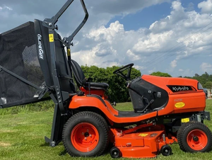 Tracteur de jardin mini 4x4 G261 de haute qualité, fabricant et exportateur pour tondeuse autoportée industrielle diesel 4 temps avec plateau de coupe de 48 pouces - Product Image 2