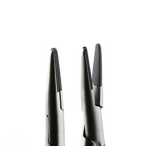 Castroviejo 140mm Porte-aiguille de qualité supérieure Manuel allemand en acier inoxydable avec poignées dorées Pointe TC Certifié CE - Product Image 5