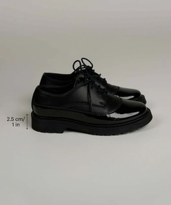 Sepatu bot kulit untuk wanita, sepatu bot kulit potongan rendah hak tebal datar musim dingin hitam Derby Oxford bertali sol karet Chunky antiselip