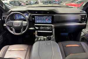 Estado como nuevo 2024 G M C Sie RRA 2500HD AT4 Dura-max Turbodiesel V8, 4WD - Product Image 6