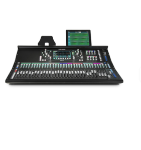 Recién llegado: Mezclador digital SQ-7 de 48 canales / 36 buses con estuche CG01A2L - Product Image 1