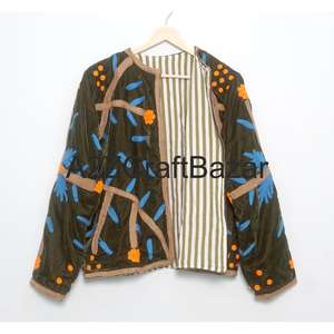 Chaqueta de Terciopelo Vintage de Rajasthan para Invierno, Bordado Floral, Cuello Redondo, Borde Estilo Suzani, Mangas Largas, Forro de Algodón Puro - Product Image 6