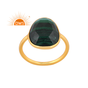 Anillo apilable de piedras preciosas de malaquita natural chapado en oro de 18 quilates de plata esterlina, fabricante de joyería fina Demi - Product Image 1