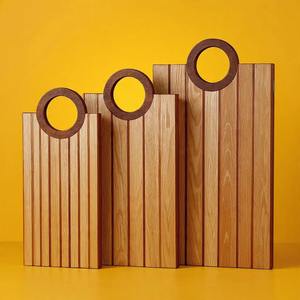 ชุดเขียงไม้ 3 ชิ้น ดีไซน์หรูหรา ทันสมัย เหมาะสำหรับเตรียมอาหารและจัดจานอย่างมีสไตล์ จากประเทศอินเดีย - Product Image 1