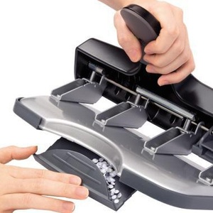 RAPESCO ALU-40 เครื่องเจาะกระดาษแบบสองรู ความจุ 40 แผ่น (80 กรัม/ตร.ม.) สีดำ พร้อมรางนำ - Product Image 5