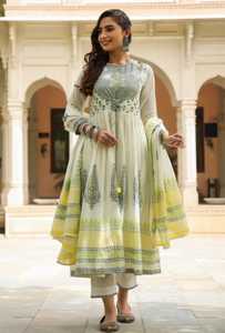 กางเกงขาตรงพิมพ์ลายดอกไม้สีเหลืองอมเทาแบบดั้งเดิมสำหรับผู้หญิงและเด็กผู้หญิง - Product Image 4