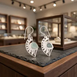 Boucles d'oreilles pendantes bohèmes en argent sterling 925 pour femmes, motif géométrique, chalcédoine rose sertie en clos, faites à la main - Product Image 2