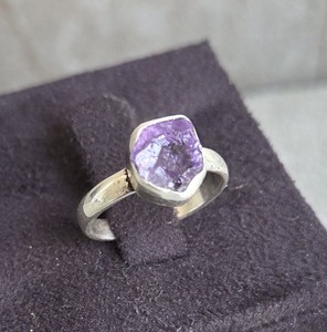 Enhanced Amethyst Ring, Bohemian Style 925 Silver, Wholesale Customizable Irregular Gemstone Jewelry - Product Image 3