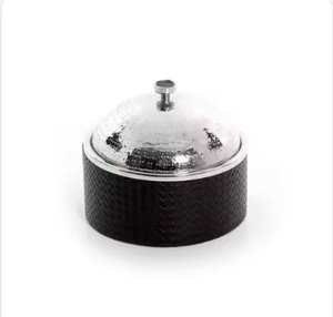 Casserole de casseroles en métal noir à couvercle martelé de haute qualité Pots de stockage de nourriture attrayants au prix de gros - Product Image 1