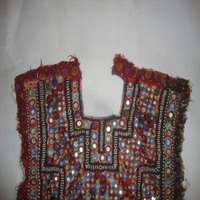 Style Ethnique Fille Vêtements Tribal Afghan Baloch Vintage Broderie Courte Applique Patch Cou Joug Couture Robes Printemps Automne