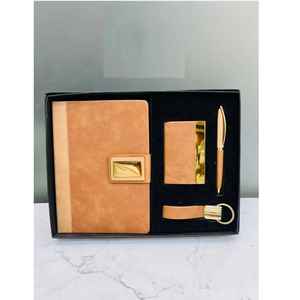 Conjunto de regalo promocional de 4 piezas de lujo Embalaje elegante Ideal para reuniones de negocios Eventos y obsequios corporativos - Product Image 3