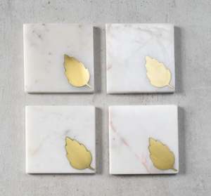 ชุดงานฝีมือช่างฝีมือคลาสสิกที่รองแก้วลายหินอ่อนและทองเหลือง4ชิ้น - Product Image 1