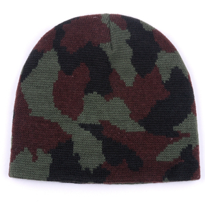 Gorro de punto Jacquard verde de corte bajo para hombre, gorro de calavera sin puños, gorro de invierno personalizado, gorro corto de calavera de camuflaje para hombre - Product Image 1