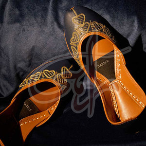 Chaussures de mode pour femmes de haute qualité, marque privée, Khussa, antidérapantes, haute performance, semelle en cuir, options personnalisables - Product Image 3