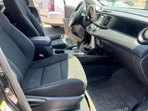 Toyota RAV 4 XLE 2016 - Product Image 6