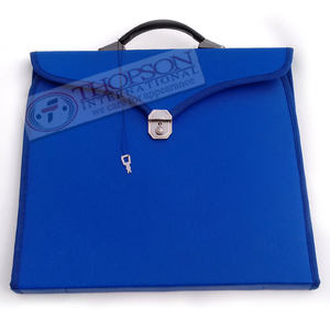 Funda blanda con delantal masónico - Product Image 1