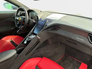 Bas prix ! Voiture d'occasion ROMA RWD 3.9L V-8 automatique avec sièges en cuir, modèle 2022 - Product Image 3