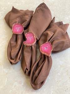 Servilleteros de resina hechos a mano con diseño adornado para bodas, eventos en casa y fiestas de lujo - Product Image 5