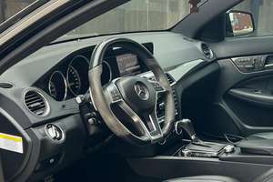 Mercedes-Benz C63 AMG Coupé 2013 Usado, 46000 Millas, Motor V8 de 6.2 Litros, Paquete de Desarrollo P31 AMG, Sin Modificar - Product Image 4