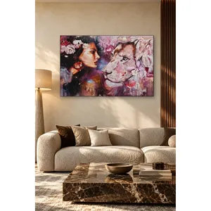 Impresión en lienzo de Fida, mujer con flores y león rosa cara a cara - Product Image 4