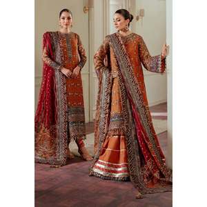 Conjunto de Traje de Mujer con Bordado en Tela de Red CH13-01 Cosido - Product Image 1