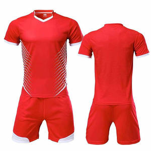 Maillot et short de football personnalisés, uniforme de sport de haute qualité, uniforme de football respirant, 100% polyester - Product Image 3