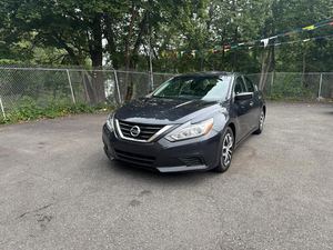 ALTIMA 2.5 S 2018 d'occasion, faible kilométrage, consommation de carburant en route, traction avant, moteur 179 CV, transmission automatique, berline, intérieur noir - Product Image 4