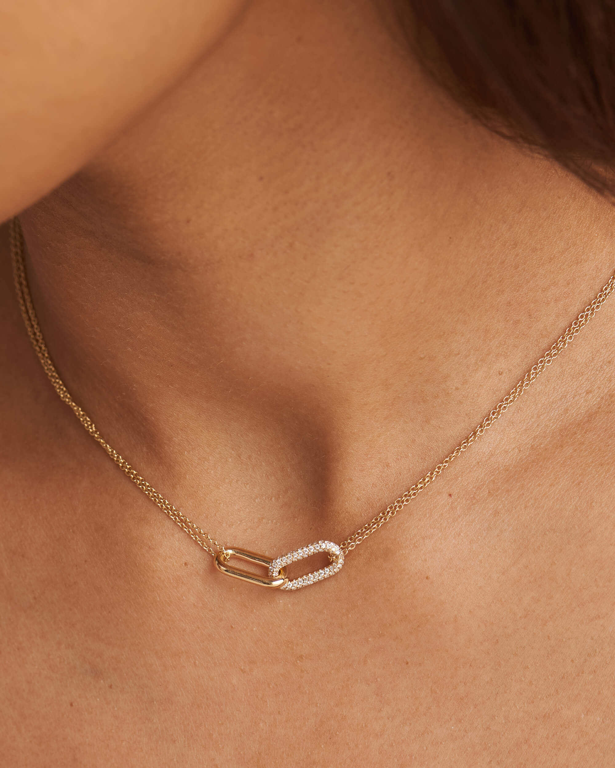 สีเหลืองทอง