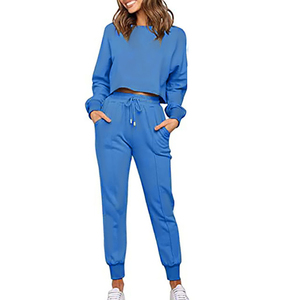 ชุดเซ็ต 2 ชิ้น สไตล์ใหม่ ทันสมัย สำหรับผู้หญิง เสื้อครอปท็อปสีพื้น & กางเกงจ็อกเกอร์ พร้อมเสื้อสเวตเชิ้ตคอกลม สำหรับฤดูหนาว - Product Image 6