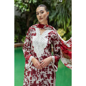 ชุดสูทผู้หญิงคอลเลคชั่น Tahra Lawn ของ Zainab Chottani '25 รุ่น RUHI-D1-UNS-TC-1386 - Product Image 4