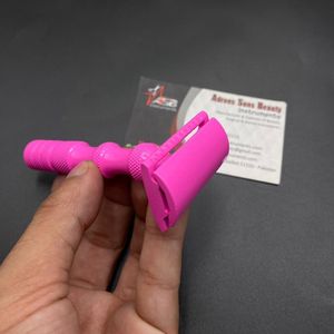 Maquinilla de afeitar en húmedo manual para hombre resistente rosa con logotipo personalizado doble filo de acero inoxidable con hoja intercambiable - Product Image 3