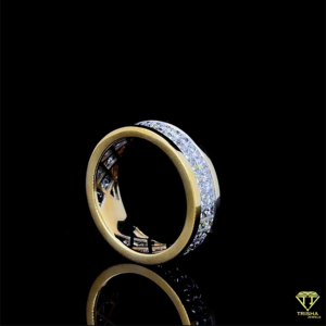 Anillo chapado en oro Princess Iced tachonado con ajuste de canal de diamante fino con laboratorio brillante cultivado para aniversario - Product Image 5