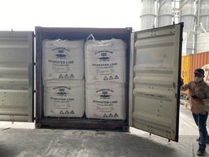 325 Mesh Poudre de chaux hydratée au calcium la plus élevée Fabricant à bas prix Hydroxyde de calcium du Vietnam Ca(OH)2 Chaux éteinte 92% - Product Image 2