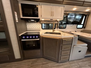 รถบ้านมือสอง KH NEATLY รุ่น T h o r Ace 32B Class A ปี 2025 พร้อมใช้งาน - Product Image 3