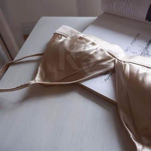 Soutien-gorge en cuir contemporain pour femmes avec bretelles réglables et design épuré - Product Image 5