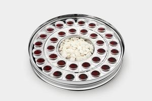HOLLY COMMUNION SET WITHOUT BOTTOM RING SINGLE COMBO TRAY WITH 33 CUPS AND CENTRE FOR BREAD GOOD QUALITY STAINLESS STEEL SHEET - Product Image 5