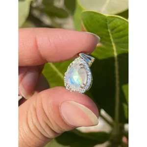 Collier pendentif en argent 925 avec pierre de lune en forme de poire et technologie d'incrustation à sertissage clos - Product Image 2