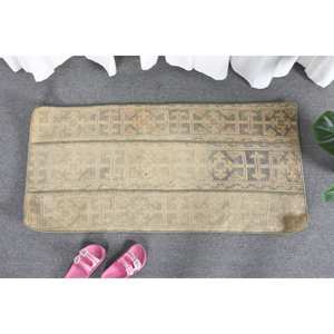 พรม1.8x3.9ft สไตล์วินเทจผ้าวูลถักทอสีเบจสำหรับตกแต่งห้องนั่งเล่นความกว้าง4เมตรพร้อมแผ่นยางรอง - Product Image 1