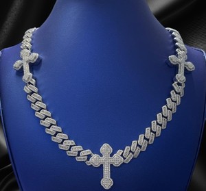 สร้อยคอแบบ Cuban Link ประดับเพชร VVS Moissanite เงินแท้ 925 สไตล์ฮิปฮอป สำหรับผู้ชายและผู้หญิง - Product Image 1