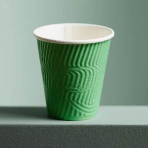 Taza de papel verde ecológica con diseño en relieve blanco 12 oz 50 paquetes desechables y elegantes - Product Image 1