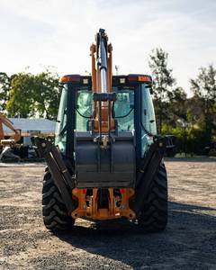 รถตักล้อยางดีเซล 4x4 รุ่น 580SN พร้อมแรงบิดสูงสำหรับงานฟาร์มและงานภาคสนาม - Product Image 6