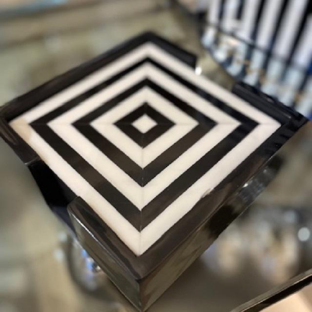 ตามที่แสดง