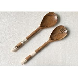 Juego de cubiertos de madera de Acacia con mango decorativo, utensilios de calidad superior para ensalada, mezclador giratorio, cuchara y tenedor - Product Image 1
