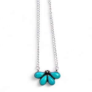 Collier en chaîne de mode bohème en laiton plaqué argent en gros pour femmes et enfants, pendentifs en turquoise naturelle d'Arizona sertis - Product Image 3