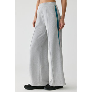กางเกงเอวสม็อคขาบานพิมพ์ลายข้างตัวสำหรับผู้หญิง Urban Beat Bethania รุ่น Relaxed ไซส์ M - Product Image 1