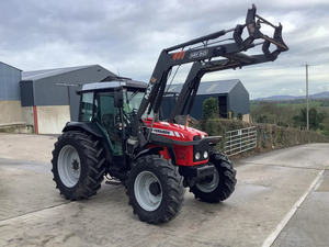 Tractor Agrícola MF 4445 4WD de 88HP con Transmisión por Engranajes, Componentes Principales de Alta Calidad, Bomba, Motor, Caja de Cambios, Garantía de 3 Años - Product Image 6