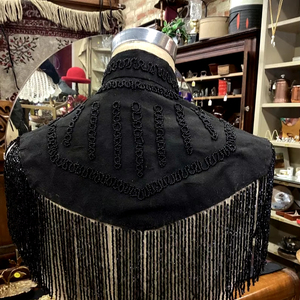 Luxueux Preppy Style femmes Club robe à la main perle noire perlée soie gland Cape broderie Unique haute couture paillettes - Product Image 1