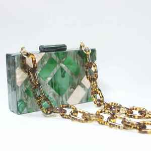 Achetez un sac en résine de luxe pour femme, fait à la main, avec des perles, plaqué or, avec un charme papillon solide, ensemble complet pour le mariage des femmes - Product Image 1